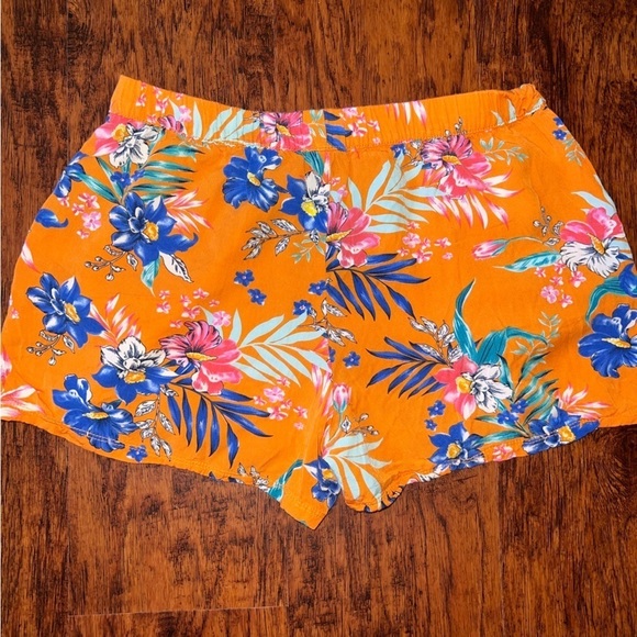 Caribbean Joe Pull-On Floral Print Shorts | Women’s Size 8 | Soft Elastic Shorts - Picture 6 of 6